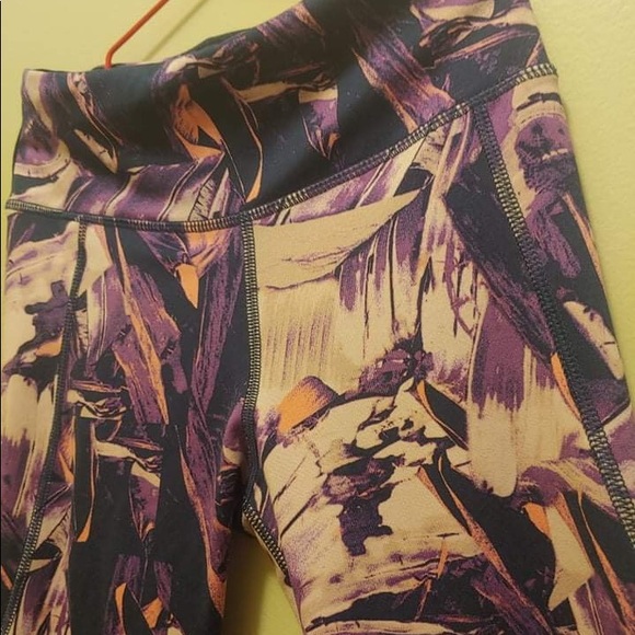 π₯π₯5 items for $25!π₯π₯ H&M sport leggings - xs - Picture 4 of 5